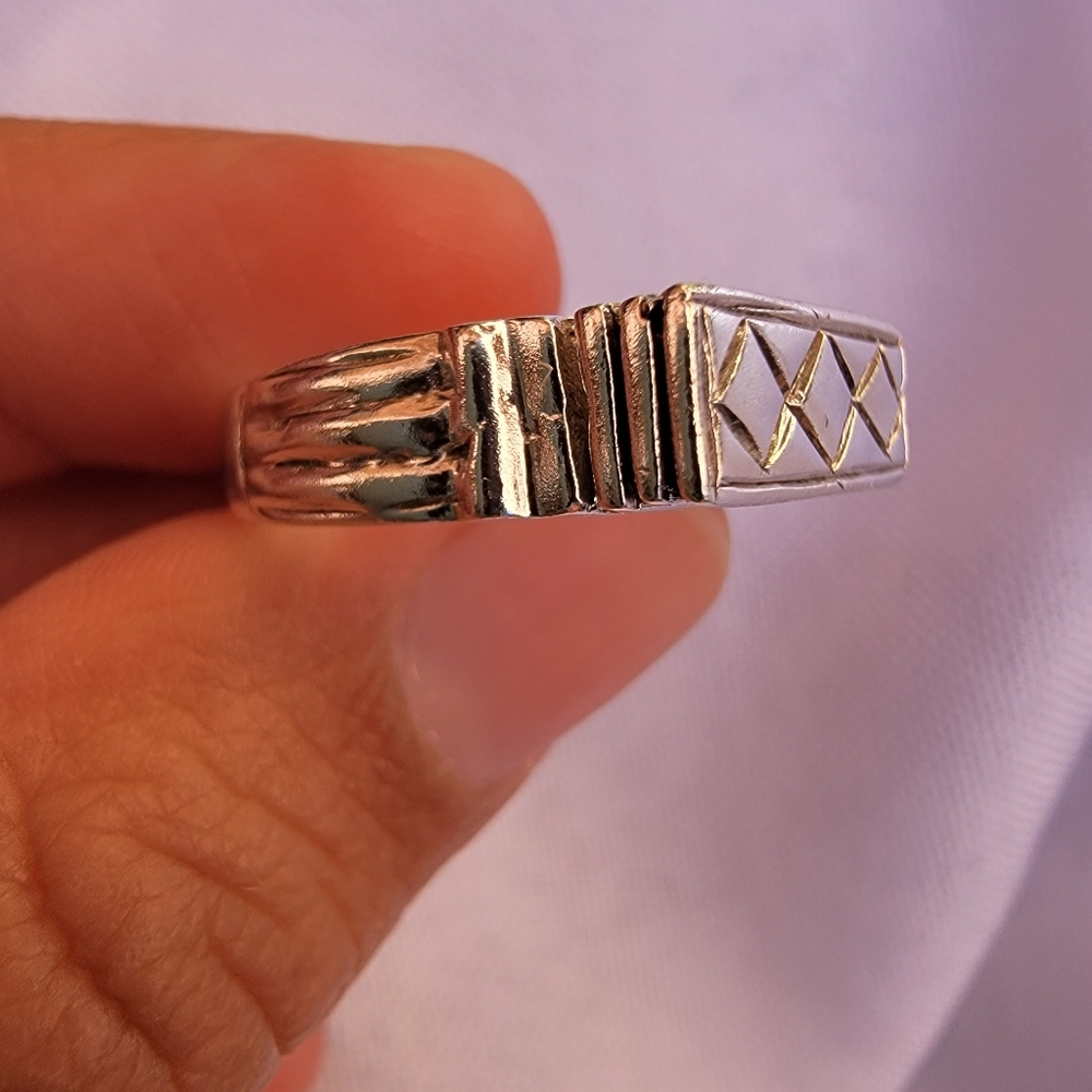 Quilted Silver Ring - Picture 2 of 3